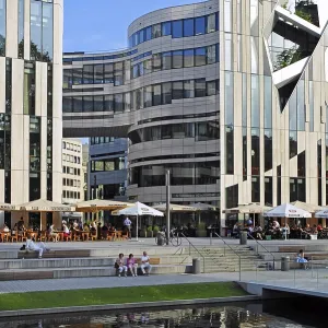 Ko-Bogen, modern architecture in urban renewal project