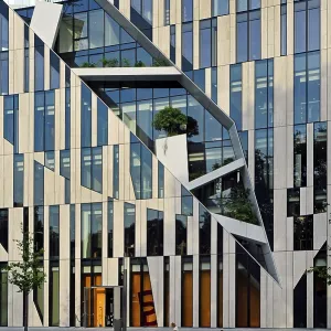 Ko-Bogen, modern architecture in urban renewal project