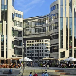 Ko-Bogen, modern architecture in urban renewal project