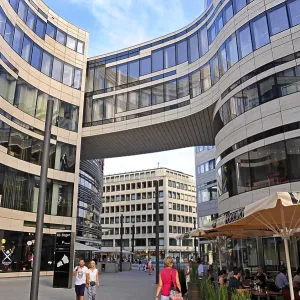 Ko-Bogen, modern architecture in urban renewal project