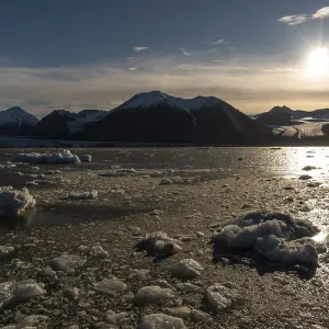 Kongsfjorden, Spitsbergen Archipelago Kongsfjorden, Spitsbergen Archipelago