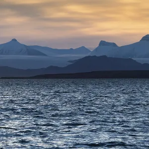 Kongsfjorden, Spitsbergen Archipelago Kongsfjorden, Spitsbergen Archipelago