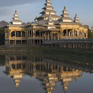 Kyauk Kalap, Kyauk Ka Lat, Monastery near Hpa-An