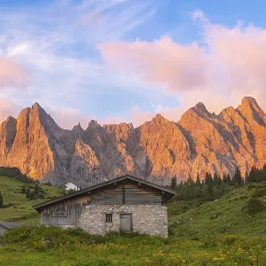 The Ladiz-Alm, the high alpine pasture of the Eng-Alm The Ladiz-Alm, the high alpine pasture of the Eng-Alm