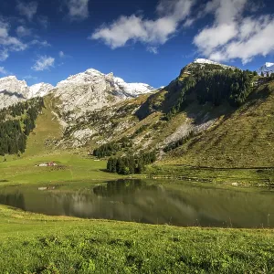 Lake of Confins, Massif of Arvis