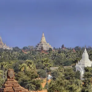 Back left Ananda, right Shwesandaw Pagoda Back left Ananda, right Shwesandaw Pagoda
