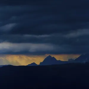Light atmosphere after a thunderstorm with view of the peaks of the Roteck (3)
