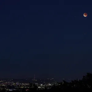 Lunar eclipse on 07.09.2025 over Dresden Lunar eclipse on 07.09.2025 over Dresden