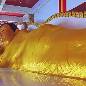 Lying Buddha, Wat Srisoonthron Temple Lying Buddha, Wat Srisoonthron Temple
