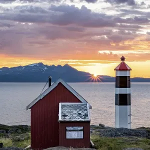 Lyngstuva lighthouse, sunset, Lyngen