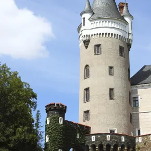 The main tower of Zleby castle, Czech Republic
