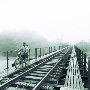 Malaysia: The Giua Bridge over the Slim River Malaysia: The Giua Bridge over the Slim River