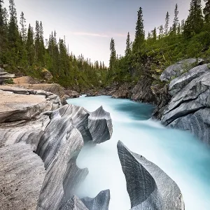 Marble Lottet, Marble Castle, Marble Gorge Marble Lottet, Marble Castle, Marble Gorge