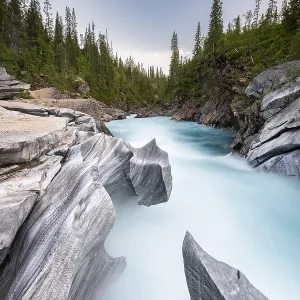 Marble Lottet, Marble Castle, Marble Gorge Marble Lottet, Marble Castle, Marble Gorge