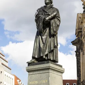 Martin Luther Memorial on Neumarkt in front of the Church of Our Lady Martin Luther Memorial on Neumarkt in front of the Church of Our Lady