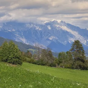 Meadow with view of the Karwendel North Range