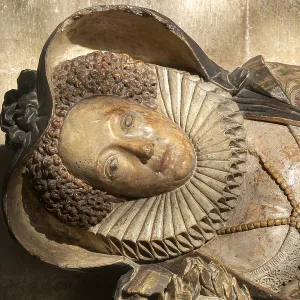 Detail of memorial tomb effigy Lady Dodderidge dies 1617 Detail of memorial tomb effigy Lady Dodderidge dies 1617