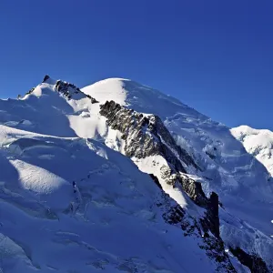 Mont Maudit covered with snow from the left