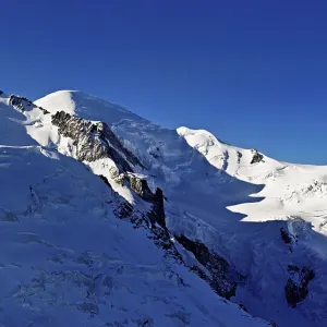 Mont Maudit covered with snow from the left