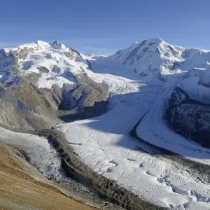 Monte Rosa Massiv as seen from Gornergrat Monte Rosa Massiv as seen from Gornergrat