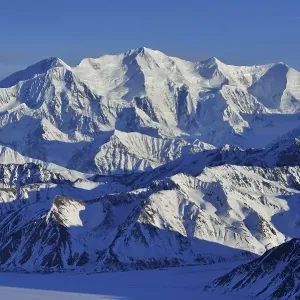 Mount Lucania, 5240 m, St. Elias Mountains