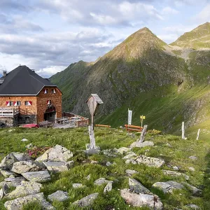 Mountain hut Lasorlinghutte in the evening light