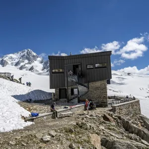 Mountain hut Refuge Albert 1er