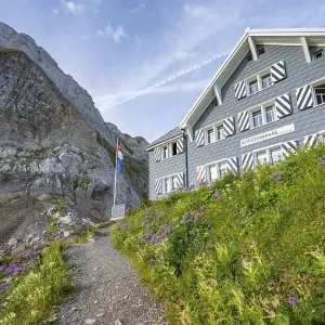 Mountain hut on the Rotstein Pass