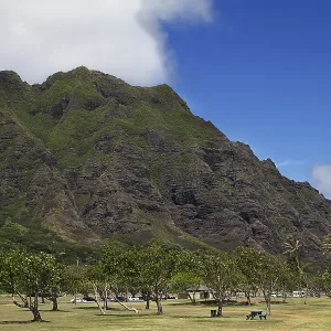 Mountain in the kahana valley state park