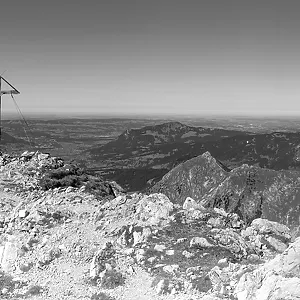 Mountain panorama with summit cross from GroBer Dumb