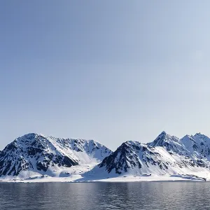 Mountain tops, snow, sea, Smeerenburg