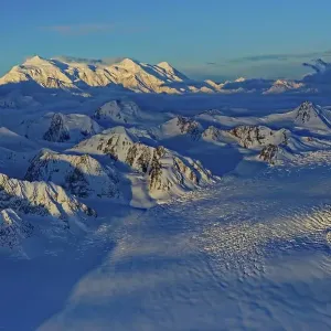 Mt. Logan, 5959 m, Top of Canada