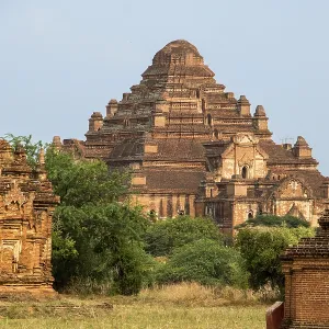 Myanmar temples in the Archaeological Zone