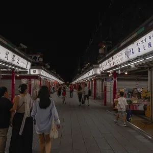 Nakamise Shopping Street at Night Nakamise Shopping Street at Night