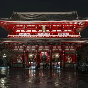 Night shot, HOzOmon Gate, Buddhist temple