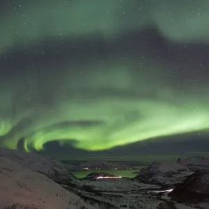 Northern lights over Kaldfjorden