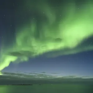 Northern lights at Uttakleiv Beach