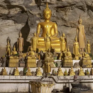Numerous Buddha statues in Pak Ou Cave Numerous Buddha statues in Pak Ou Cave
