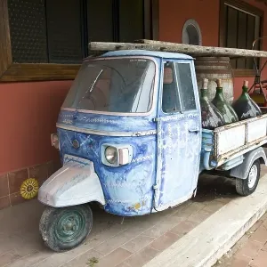 Old Ape Piaggio Van for wine transportation Old Ape Piaggio Van for wine transportation