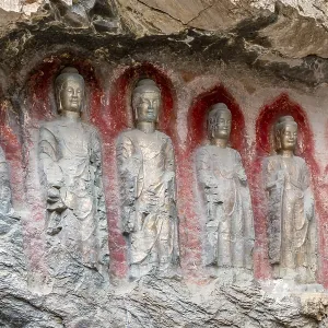 Old Buddha statues in a cliff, Thousand Buddha Mountain