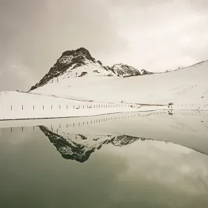 Another onset of winter in May