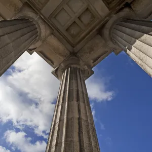 Detail of the outer portico of the Valhalla Memorial