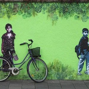 Painted wall and bicycle, street art Painted wall and bicycle, street art