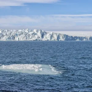 Palanderbukta, Icecap and pack ice