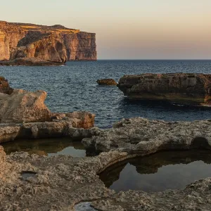 A picture of the rocky cliffs that dot the Gozo coast