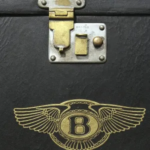 Detail of a piece of luggage of a vintage car (Bentley)