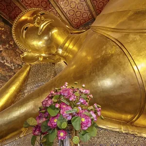 Reclining Buddha of Wat Pho, Bangkok, Thailand Reclining Buddha of Wat Pho, Bangkok, Thailand