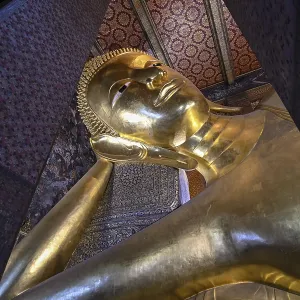 Reclining Buddha in Wat Pho, Temple of the Reclining Buddha Reclining Buddha in Wat Pho, Temple of the Reclining Buddha