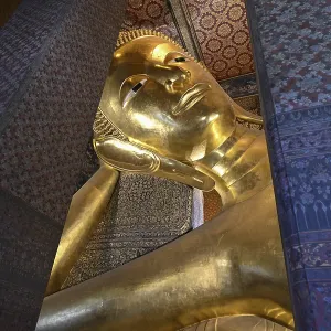 Reclining Buddha in Wat Pho, Temple of the Reclining Buddha