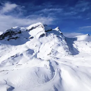 Reeti Mountain on Sunny Winter Day